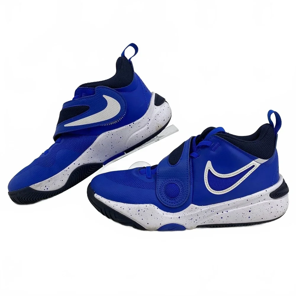 Nike Blue Team Hustle D11 Sneakers | Boys’ 5.5 Regular